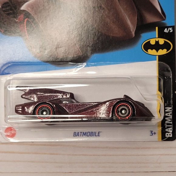 FREE w/ Purchase - NWT Hot Wheels Batman Batmobile 4/5 Die Cast Car 137/250 - Picture 2 of 6